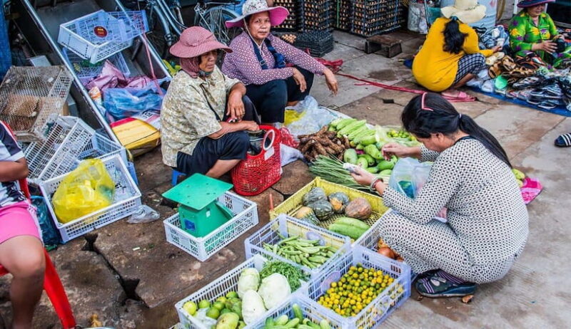 Siem Reap: Morning Cooking Class & Market Tour - Transportation, Group Size, and Value