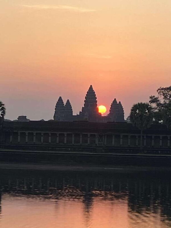 Siem Reap: Personalised Angkor Wat (Sunrise) Tour by Tuk-Tuk - Practical Details and Tips