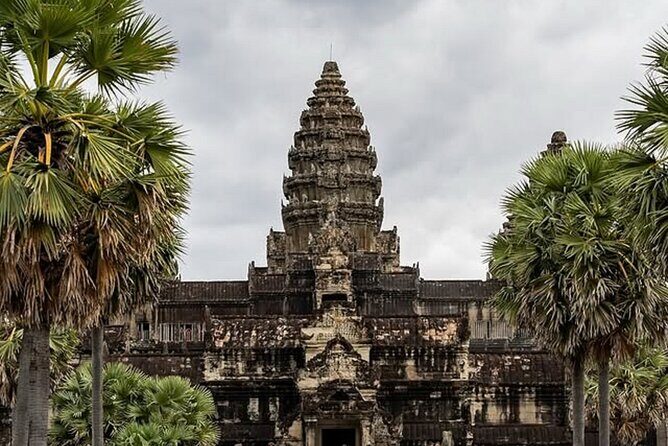 Siem Reap Private Full Day Angkor Wat Tour with Sunset or Sunrise - Key Points