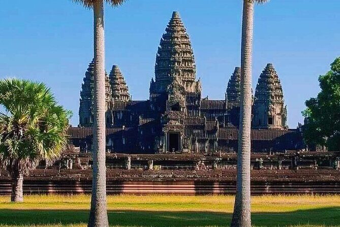 Siem Reap Private Full Day Angkor Wat Tour with Sunset or Sunrise - Who Should Consider This Tour?