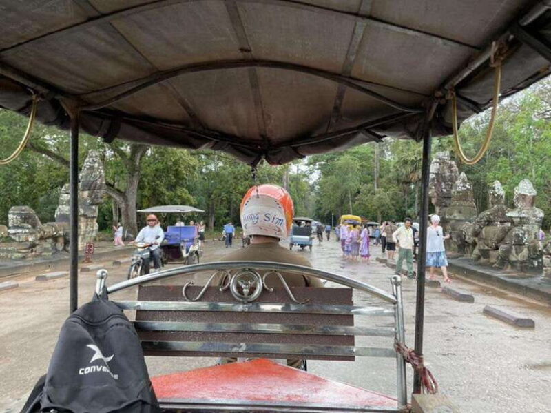 Siem Reap : Private Tuk-Tuk Tour of the Magnificent Temples. - Authenticity and Local Flavor
