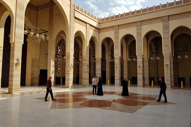 Sightseeing tour in Kingdom of Bahrain -Private tour only - The Sum Up