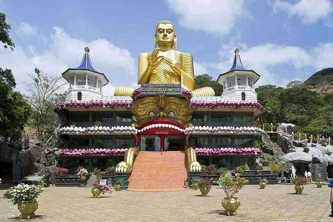 Sigiriya & Dambulla Private Day Trip with Entry Fees & Lunch - Key Points