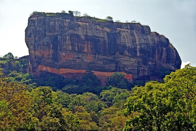 Sigiriya Lion Rock & Dambulla Cave Temple Day Tour From Colombo - The Sum Up
