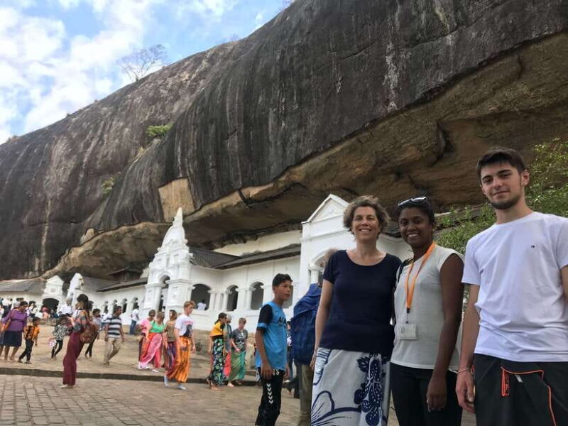 Sigiriya Lion's Rock & Dambulla Golden Cave Temple Trip - A Detailed Breakdown of the Experience