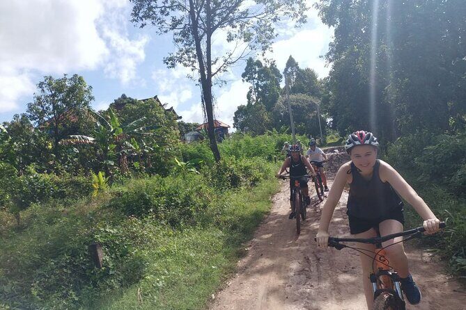Silk Island Cycling Adventure & lunch with locals - Analyzing the Value