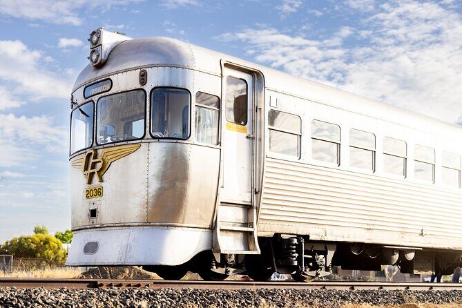 Silver-Tails Rail Sunset With Smithy's Dinner and Show - The Sum Up: Who Will Love This Tour?