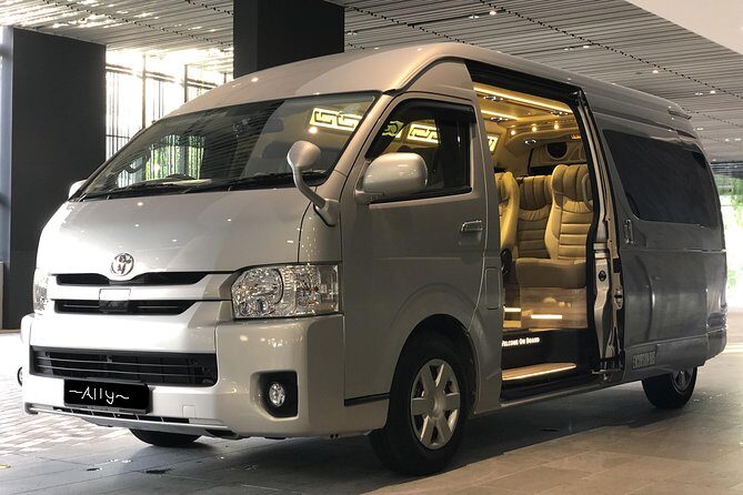Singapore Arrival Ground Transfer in Limo-Bus - A Review of Singapore Arrival Ground Transfer in Limo-Bus