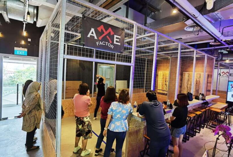 Singapore: Axe Factor (Axe Throwing Experience) - Introduction: A Fresh Take on Relaxation and Fun in Singapore