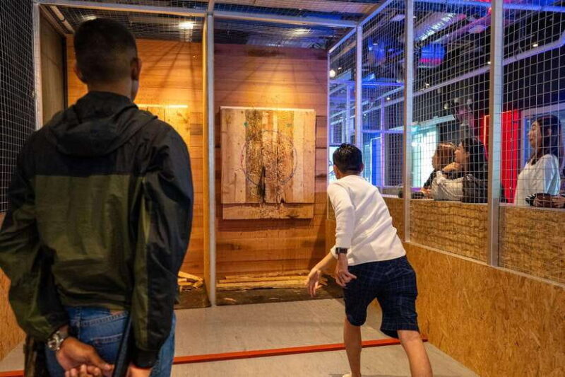 Singapore: Axe Factor (Axe Throwing Experience) - Key Points