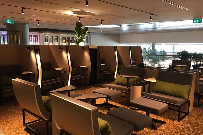 Singapore Changi Airport BLOSSOM - SATS & Plaza Premium Lounge at Terminal 4 - Facilities and Amenities