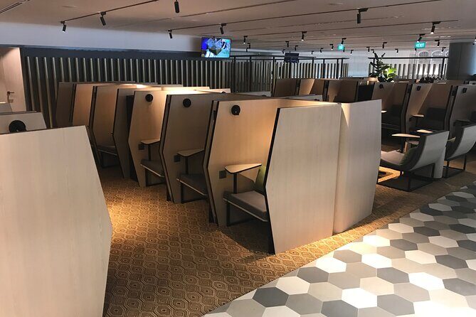 Singapore Changi Airport BLOSSOM - SATS & Plaza Premium Lounge at Terminal 4 - Who Should Consider This Lounge?