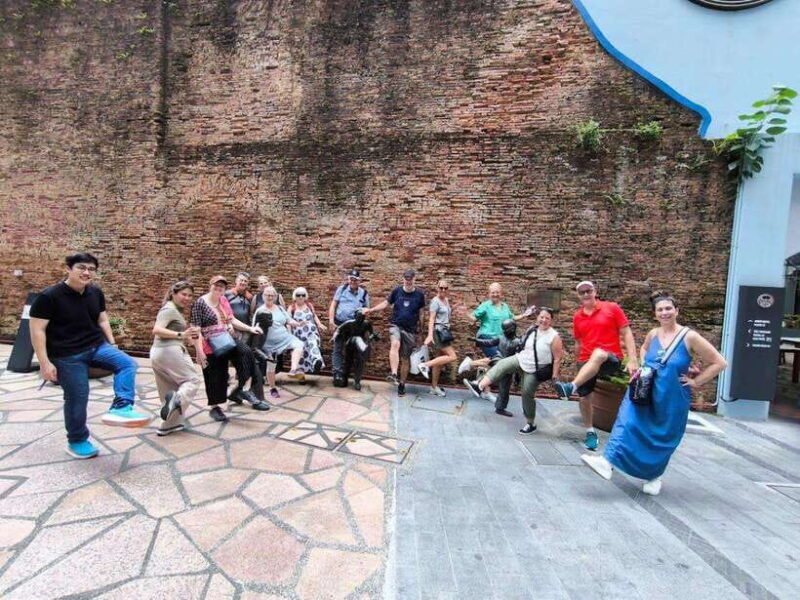Singapore: Chinatown Historic Walking Tour with Lunch - Who Should Consider This Tour?