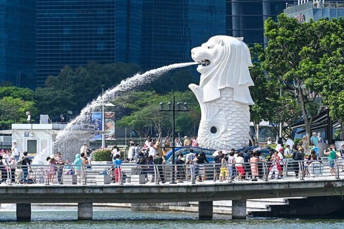 Singapore Cycling Tour - Rail Corridor to Civic District - End of Tour and Reflection