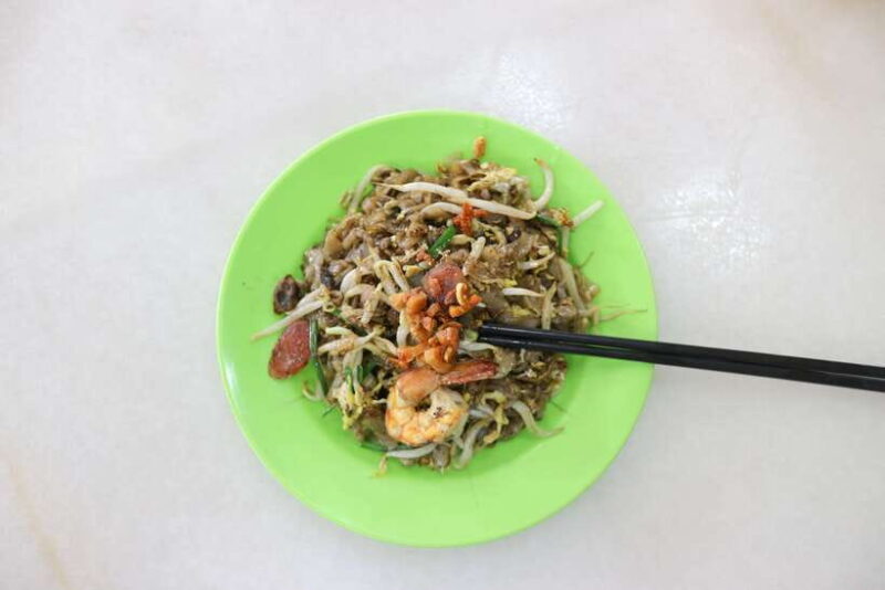 Singapore: Foodie Experience Guided Tour with 5 Tastings - Practical Tips for Travelers