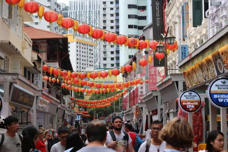 Singapore: Foodie Experience Guided Tour with 5 Tastings - The Sum Up