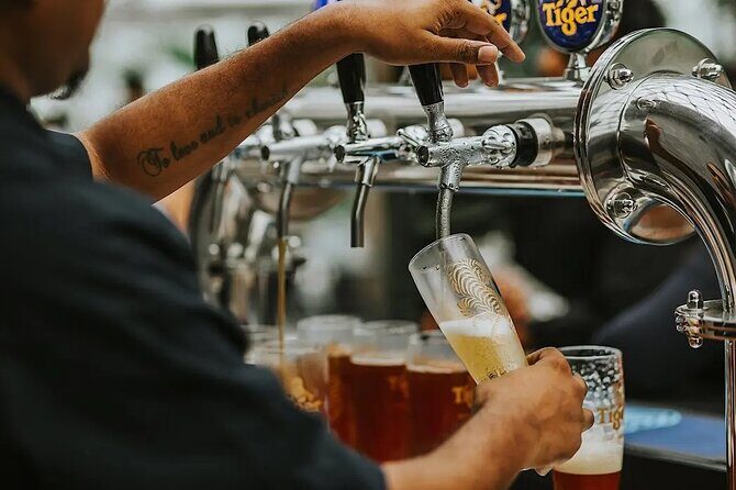 Singapore Nightlife: Street Food, Night Views and Drinks - Frequently Asked Questions