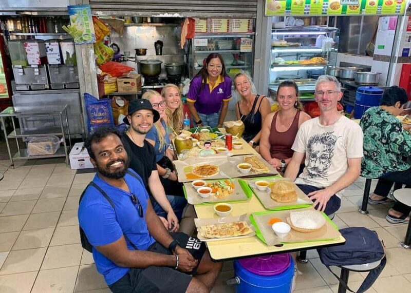 Singapore: Private Food & Heritage Walking Tour - Key Points