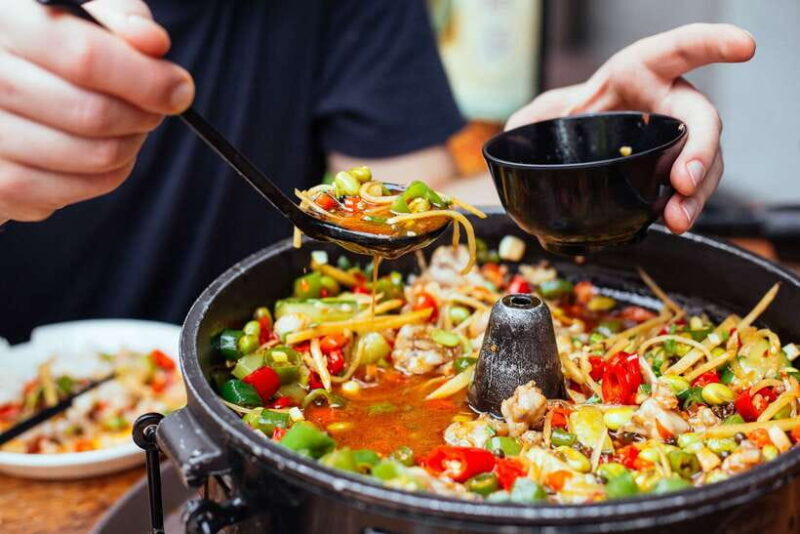 Singapore: Private Food Tour  10 Tastings with Locals - An In-Depth Look at the Tour