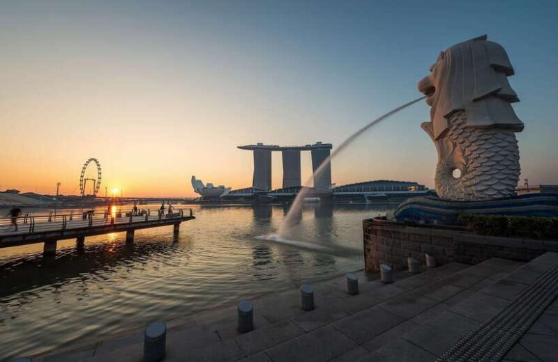 Singapore: Private Walking Tour with a Local - The Guides and Authentic Connection