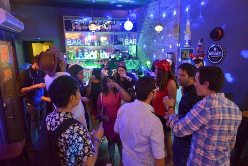 Singapore Pub Crawl - Party like a Local - Who Should Consider This Tour?