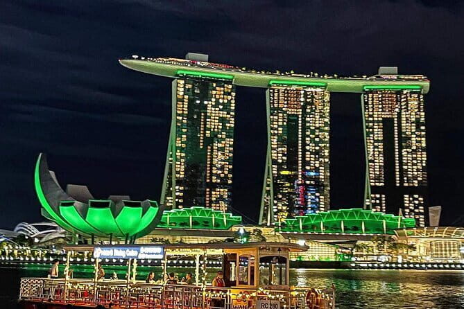 Singapore River Cruise Tour with E-Tickets - Key Points