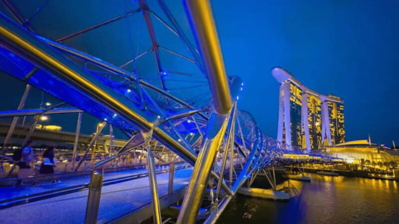 Singapore: Sunset River Cruise and Glittering Light Shows - Key Points