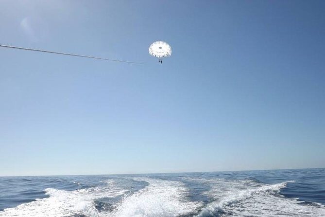 Single, or Double PARASAILING in Cabo with Views of The Arch - Who Should Consider This Tour?