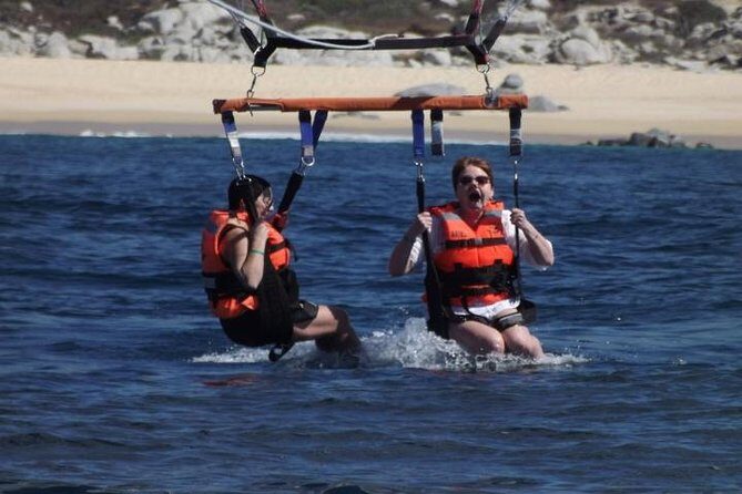 Single, or Double PARASAILING in Cabo with Views of The Arch - FAQ