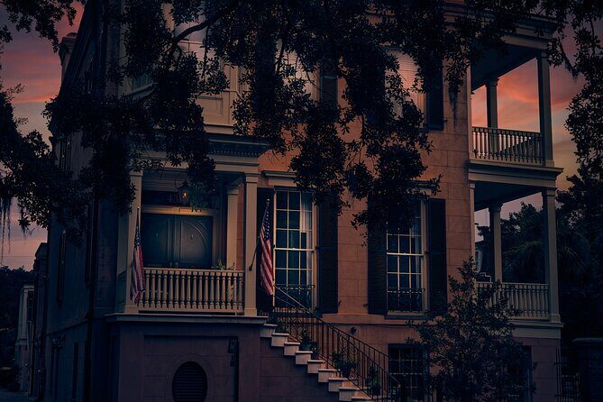 Sixth Sense Savannah Ghost Tour - The Stops: A Mix of Landmarks and Legends