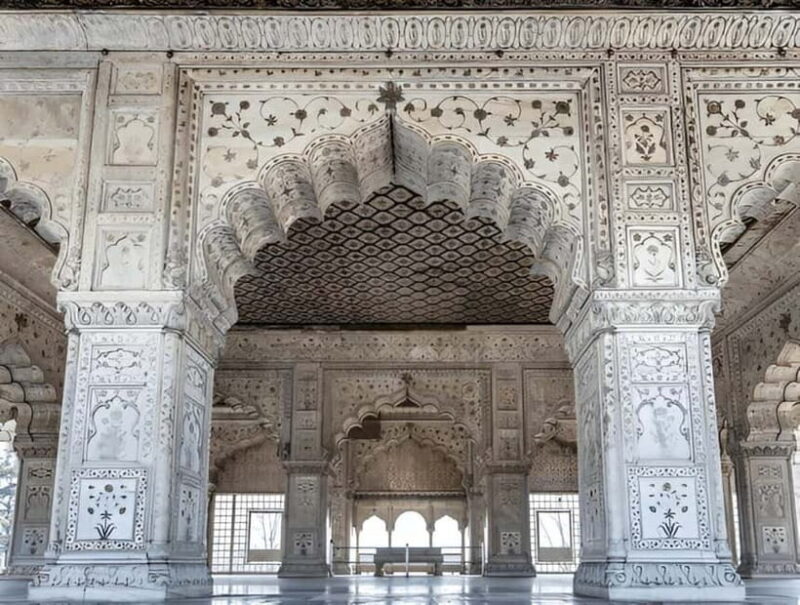 Skip-the-Line Guided Tour of Delhi's Iconic Red Fort - Authentic Experiences from Fellow Travelers
