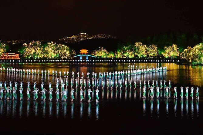 Skip the Line: Impression West Lake Show Presidential Seat Ticket - Who Would Love This Tour?