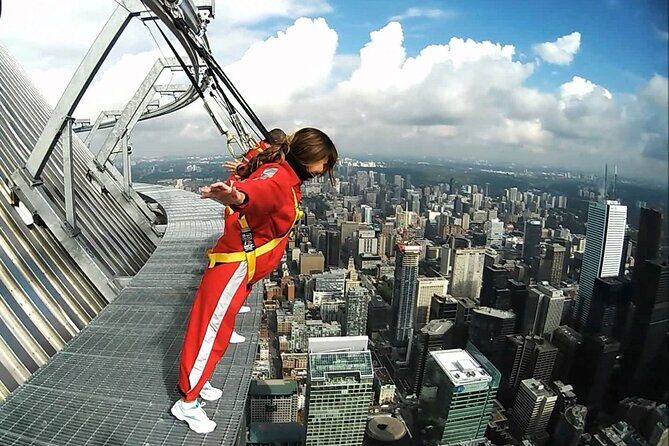 Sky Views Edge Walk Dubai - What is the Sky Views Edge Walk?