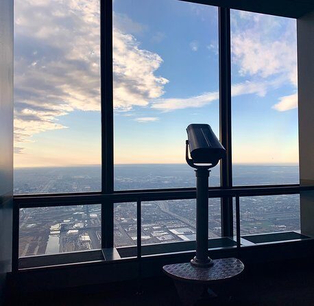 Skydeck Chicago Pie in the Sky Dining Experience - Who Should Consider This Tour?