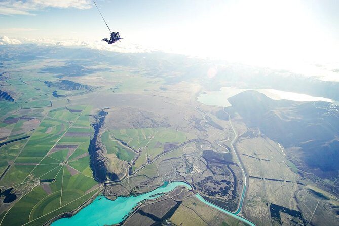 Skydive Mt. Cook - 20+ Seconds of Freefall from 10,000ft - An In-Depth Look at Skydive Mt. Cook