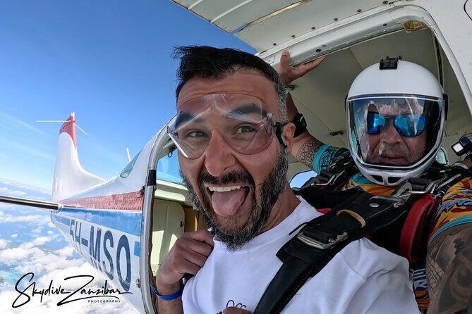 Skydive Zanzibar | Tandem Skydive - Skydiving in Zanzibar: A Review of the Tandem Skydive Experience