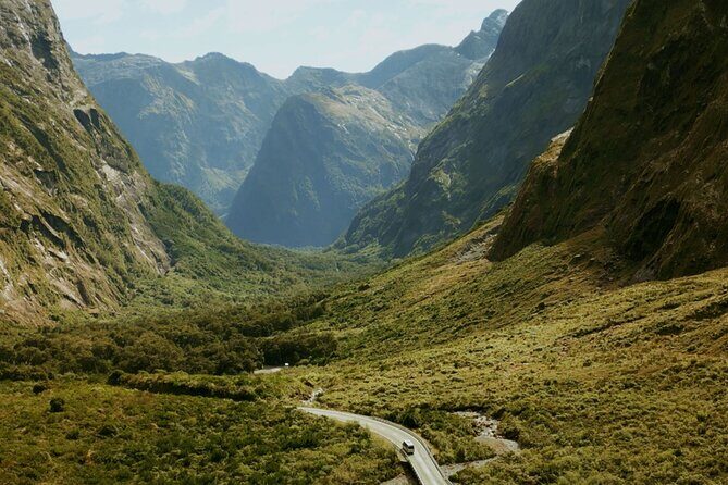 Small Group, Award Winning Milford Sound Day Experience & Cruise - The Long Day: Is It Worth It?