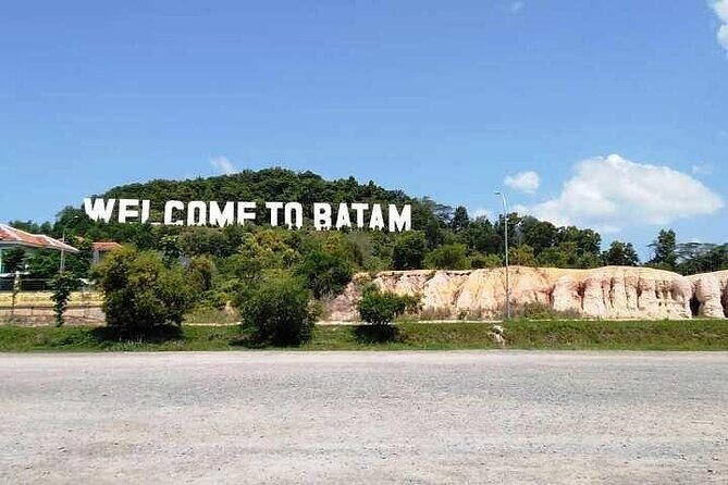 SMALL GROUP: Batam day tour with Ferry, 1-hour Massage, and Lunch from Singapore - Iconic Landmarks: Barelang Bridge and Tanjak Mosque