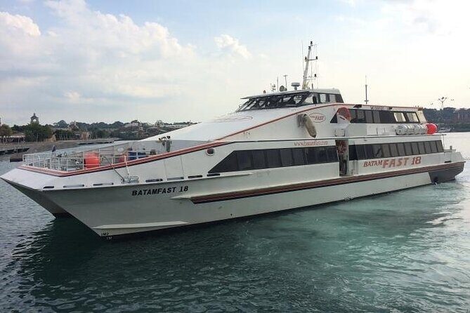SMALL GROUP: Batam day tour with Ferry, 1-hour Massage, and Lunch from Singapore - Authentic Indonesian Experience: Lunch and Relaxation