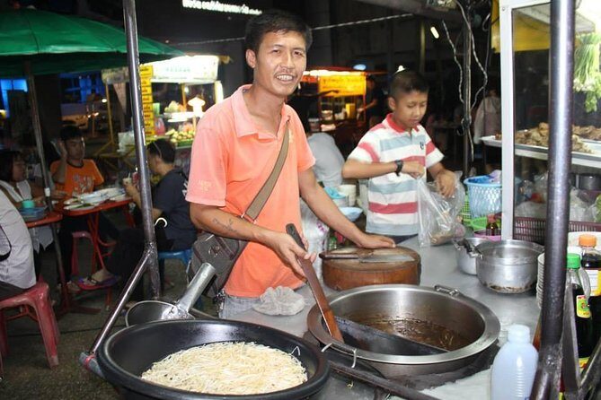 Small-Group Chiang Mai Evening Street Food Tour - FAQ