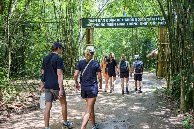 Small-group Cu-Chi Tunnel: 1-Day Ben-Duoc Temple & Liberated Zone - Authenticity and Guides