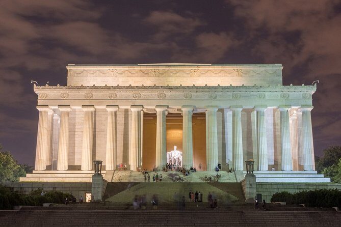 Small Group D.C. Memorial & Changing of the Guard Tour - What Reviewers Say