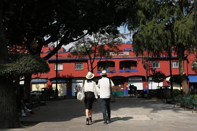Small Group: Discover Xochimilco, Coyoacán, Frida Kahlo Museum and House - A Detailed Look at the Tour Experience
