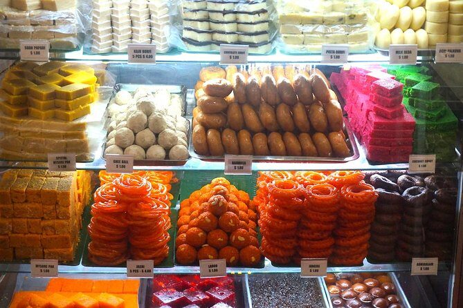 Small-Group Food Tour With Hawker Center: Eat Like A Local - The Food Tasting Experience