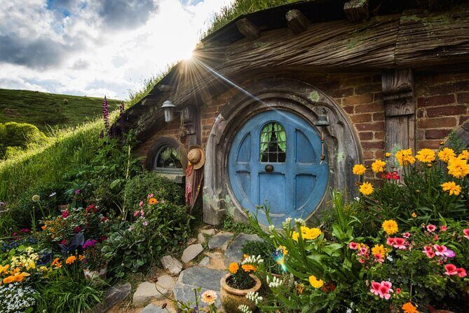 Small Group Hobbiton Movie Set from Tauranga - Why This Tour Suits Certain Travelers Best