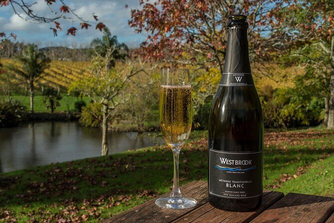 Small-Group Kumeu Wine Country Tour with Wine Tastings & Lunch - What Travelers Are Saying