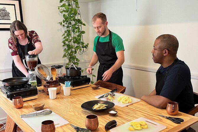 Small Group Multi Variety Mole Cooking Class in La Condesa - An In-Depth Look at the Mole Cooking Class