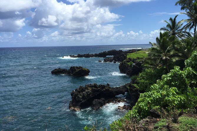 Small-Group Road to Hana Adventure Tour with Pickup & Lunch - The Bottom Line