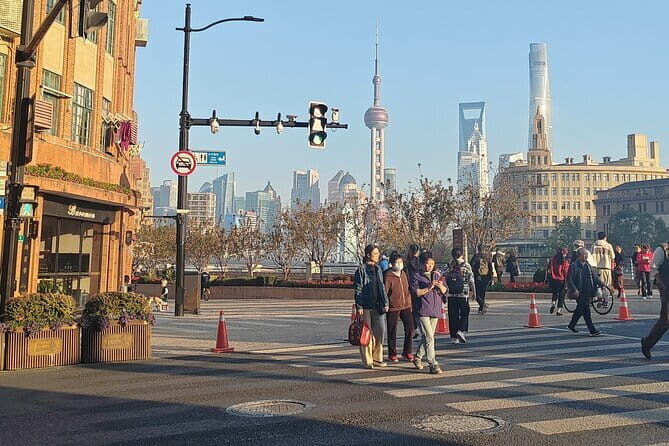 Small-Group Shanghai's Suzhou Creek Walking Exploration - An In-Depth Look at the Suzhou Creek Walking Tour