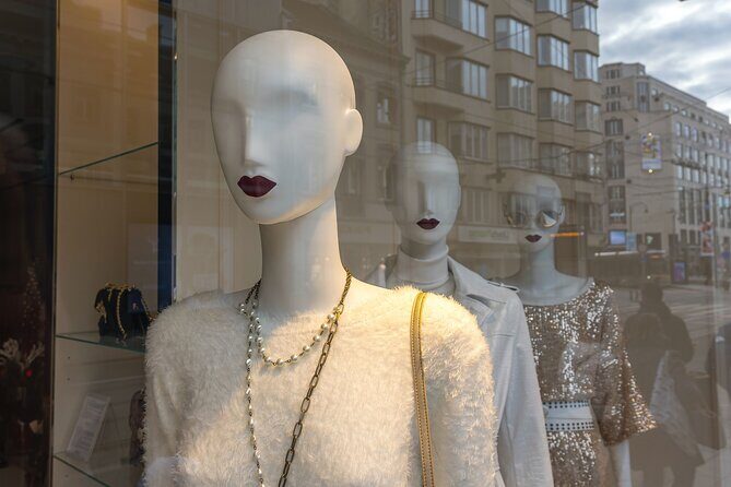 Small-Group Shopping Tour in Vancouver with a Stylist - What Makes This Tour Stand Out?